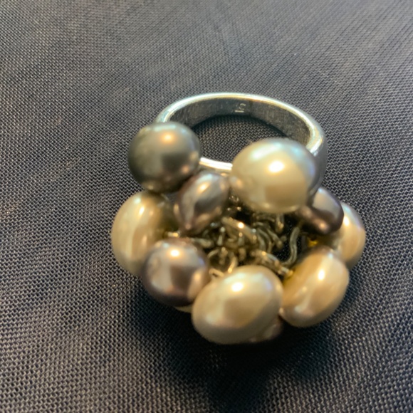 Add this to your Bundle! Pearl Cluster Costume Ring Size 8 - Picture 4 of 7